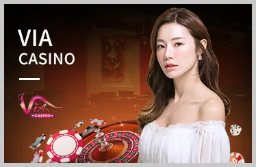 Người chia bài thật đang điều hành bàn Baccarat